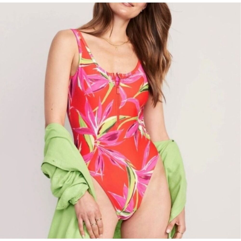 Old Navy Womens Red Floral Half Zip One Piece Swimsuit sz L Vacation Beach